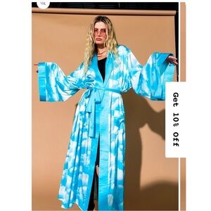 Dressed in LALA Good Karma Kimono in Cloud Nine - NWT!